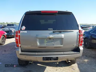 2009 Chevrolet Tahoe 2LT z VIN 1GNFC230X9R291177, wystawiony jako IAAI lot #41965944 z przebiegiem 71 073 mil mil oraz . Historia ofert i sprzedaży dostępna na DreamBid. Obrazek 16.