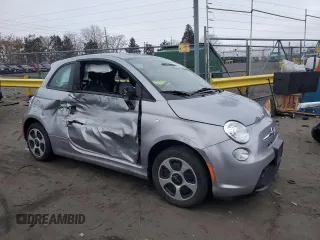 2016 FIAT 500e with VIN 3C3CFFGE0GT136145, listed as a Copart auction lot 43644295 with 44,653 mi miles and Salvage Title. Bid and sale history available at carsss.com. Image 4.