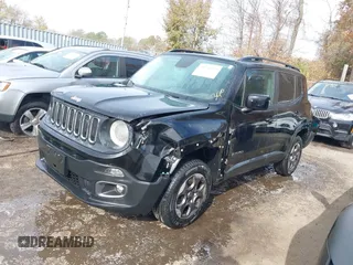 2015 Jeep Renegade Latitude with VIN ZACCJBBH2FPC25869, listed as a IAAI auction lot 40734359 with 128,475 mi miles. Bid and sale history available at carsss.com. Image 17.