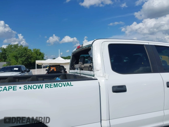 2017 Ford F-250 Lariat z VIN 1FT7W2B61HEC00975, wystawiony jako IAAI lot #42666032 z przebiegiem 72 664 mil mil oraz . Historia ofert i sprzedaży dostępna na DreamBid. Obrazek 17.