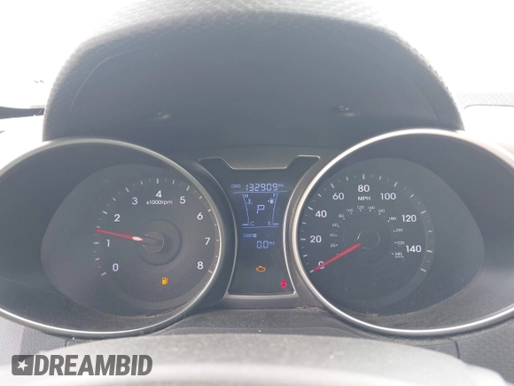 2012 Hyundai Veloster w/Gray Int с VIN KMHTC6AD5CU036042, выставлен на аукционе IAAI как лот 42423678 с пробегом 132 909 миль миль и . История ставок и продаж доступна на DreamBid. Изображение 7.