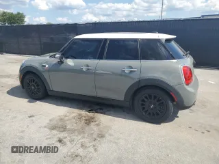 2019 MINI Hardtop 4 Door Cooper z VIN WMWXU1C57K2J01783, wystawiony jako Copart lot #56977595 z przebiegiem 44 353 mil mil oraz Szkoda całkowita • Salvage title. Historia ofert i sprzedaży dostępna na DreamBid. Obrazek 2.