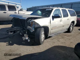 2013 Chevrolet Suburban LT with VIN 1GNSCJE00DR311435, listed as a Copart auction lot 42868595 with 200,446 mi miles and Salvage Title. Bid and sale history available at carsss.com. Image 1.