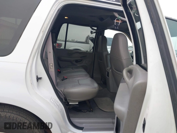 1999 Ford Expedition XLT with VIN 1FMRU1762XLC39498, listed as a IAAI auction lot 41870424 with 281,478 mi miles and . Bid and sale history available at DreamBid. Image 8.