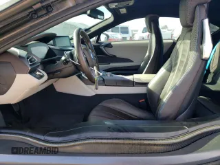 2015 BMW i8 z VIN WBY2Z2C57FV392504, wystawiony jako Copart lot #78608573 z przebiegiem 25 505 mil mil oraz . Historia ofert i sprzedaży dostępna na DreamBid. Obrazek 7.