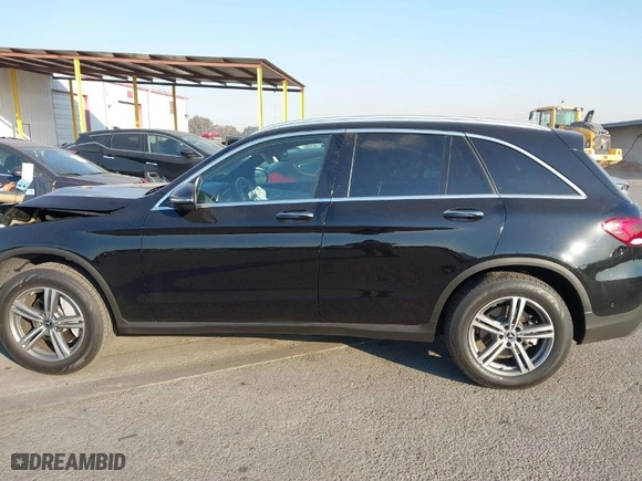 2020 Mercedes-Benz GLC with VIN W1N0G8DB8LF768664, listed as a IAAI auction lot 41306145 with 71,497 mi miles. Bid and sale history available at carsss.com. Image 14.