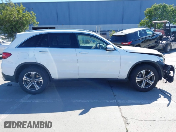 2019 Mercedes-Benz GLC 300 z VIN WDC0G4JB9K1000816, wystawiony jako IAAI lot #42257004 z przebiegiem 55 034 mil mil oraz . Historia ofert i sprzedaży dostępna na DreamBid. Obrazek 13.