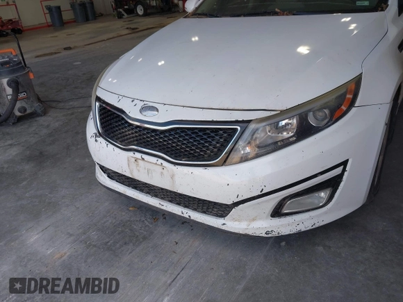 2015 Kia Optima LX z VIN KNAGM4A79F5528215, wystawiony jako IAAI lot #42317163 z przebiegiem 215 395 mil mil oraz . Historia ofert i sprzedaży dostępna na DreamBid. Obrazek 6.