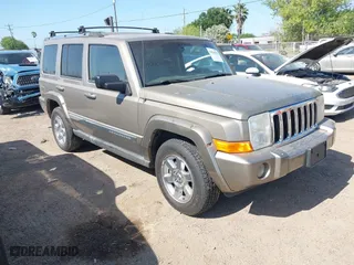 2006 Jeep Commander Limited with VIN 1J8HG58N76C144821, listed as a IAAI auction lot 42010785 with 175,306 mi miles. Bid and sale history available at carsss.com. Image 1.