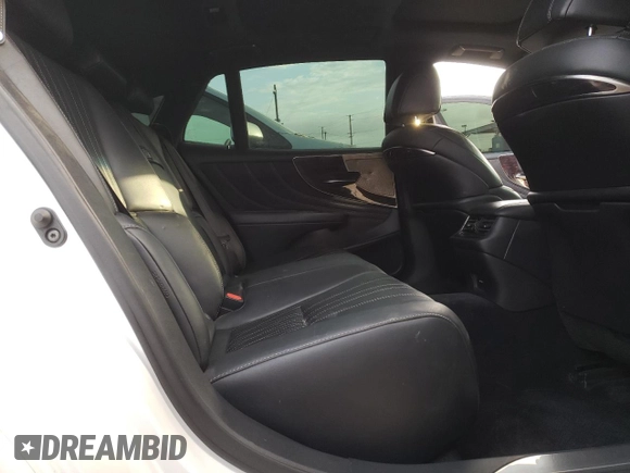 2021 Lexus LS 500 z VIN JTHD51FF0M5013410, wystawiony jako Copart lot #62953724 z przebiegiem 42 050 mil mil oraz Szkoda całkowita • Salvage title. Historia ofert i sprzedaży dostępna na DreamBid. Obrazek 10.