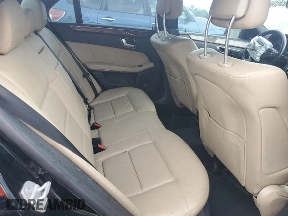 2012 Mercedes-Benz E 350 Luxury z VIN WDDHF5KB3CA561133, wystawiony jako Copart lot #65014685 z przebiegiem 259 622 mil mil oraz Czysty tytuł • Clean title. Historia ofert i sprzedaży dostępna na DreamBid. Obrazek 10.
