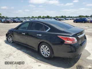 2015 Nissan Altima 2.5 with VIN 1N4AL3AP7FN331636, listed as a Copart auction lot 57408535 with 126,610 mi miles and Salvage title. Bid and sale history available at DreamBid. Image 2.