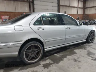 2002 Mercedes-Benz S 5.0L with VIN WDBNG75J22A283234, listed as a IAAI auction lot 42191291 with Not Provided miles. Bid and sale history available at carsss.com. Image 6.