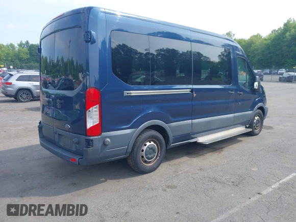 2016 Ford Transit XL z VIN 1FBAX2CM6GKA55226, wystawiony jako IAAI lot #42496468 z przebiegiem 155 375 mil mil oraz . Historia ofert i sprzedaży dostępna na DreamBid. Obrazek 4.
