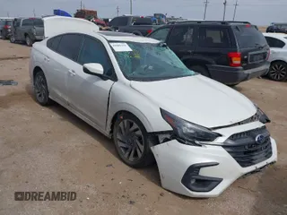 2024 Subaru Legacy Limited z VIN 4S3BWAN63R3021558, wystawiony jako IAAI lot #41601438 z przebiegiem Nie podano mil oraz . Historia ofert i sprzedaży dostępna na DreamBid. Obrazek 1.