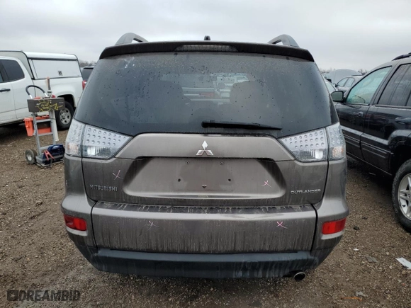 2011 Mitsubishi Outlander SE with VIN JA4AS3AW2BU016189, listed as a Copart auction lot 84054614 with 177,855 mi miles and Salvage Title. Bid and sale history available at carsss.com. Image 6.