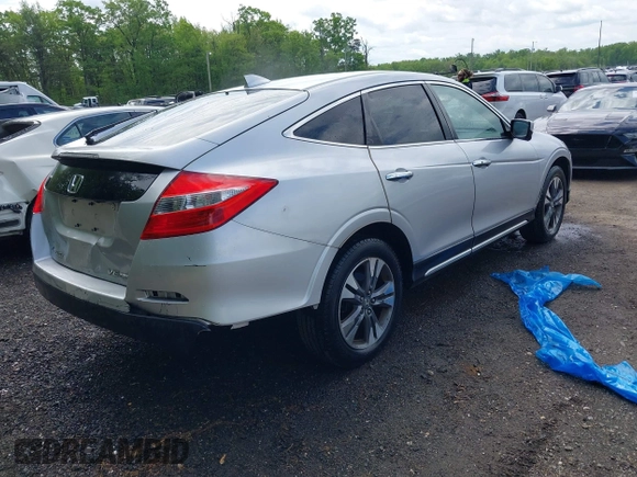 2013 Honda Crosstour EX-L z VIN 5J6TF2H58DL002942, wystawiony jako IAAI lot #42136150 z przebiegiem 42 787 mil mil oraz . Historia ofert i sprzedaży dostępna na DreamBid. Obrazek 4.