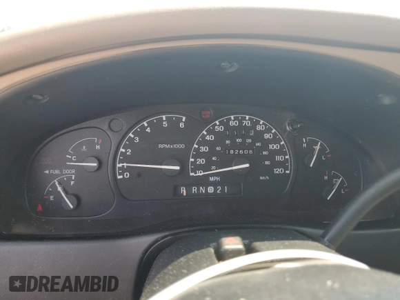2000 Ford Explorer XLT with VIN 1FMZU73E4YZA72348, listed as a Copart auction lot 59015585 with 182,606 mi miles and Salvage title. Bid and sale history available at DreamBid. Image 9.