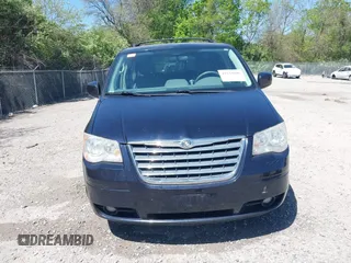 2010 Chrysler Town & Country Touring with VIN 2A4RR5D10AR282784, listed as a IAAI auction lot 42231696 with 173,049 mi miles and . Bid and sale history available at DreamBid. Image 12.