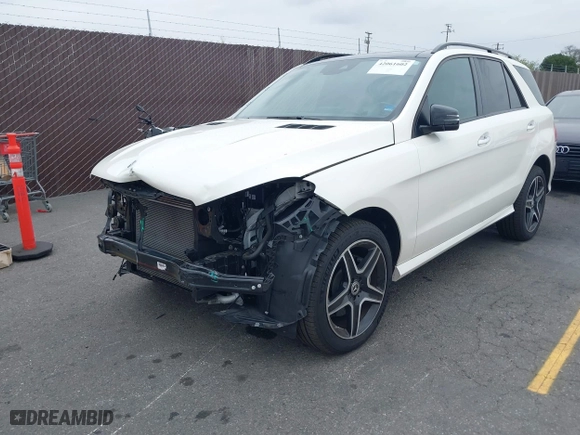 2018 Mercedes-Benz GLE with VIN 4JGDA5HB3JB110673, listed as a IAAI auction lot 42061602 with 32,725 mi miles. Bid and sale history available at carsss.com. Image 17.
