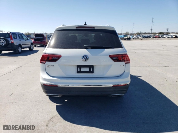 2018 Volkswagen Tiguan SEL Premium with VIN 3VV5B7AX5JM026002, listed as a Copart auction lot 46036485 with 99,492 mi miles and Salvage Title. Bid and sale history available at carsss.com. Image 6.