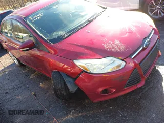 2013 Ford Focus SE with VIN 1FADP3F29DL198501, listed as a IAAI auction lot 41208674 with 45,509 mi miles. Bid and sale history available at carsss.com. Image 1.