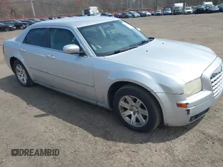 2007 Chrysler 300 Touring with VIN 2C3KA53G17H798756, listed as a IAAI auction lot 42065978 with 204,388 mi miles and . Bid and sale history available at carsss.com. Image 1.