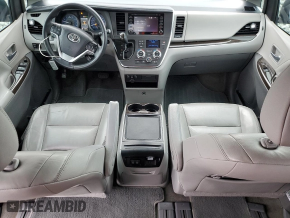 2018 Toyota Sienna XLE Auto Access Seat with VIN 5TDYZ3DC4JS913230, listed as a Copart auction lot 52383965 with 208,623 mi miles and Salvage Title. Bid and sale history available at carsss.com. Image 8.