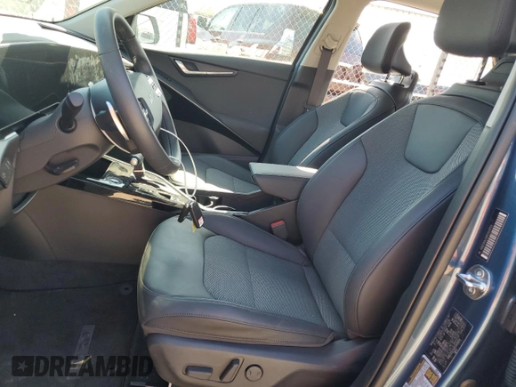 2024 Kia Niro EX Touring with VIN KNDCR3LE6R5163859, listed as a Copart auction lot 48325515 with 2,861 mi miles and Salvage Title. Bid and sale history available at carsss.com. Image 7.
