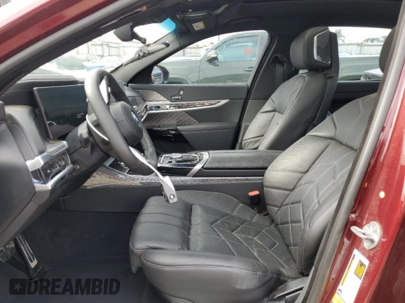 2023 BMW 7 Series 760i xDrive with VIN WBA33EJ08PCL84213, listed as a Copart auction lot 62388195 with 4,984 mi miles and Clean title. Bid and sale history available at DreamBid. Image 7.