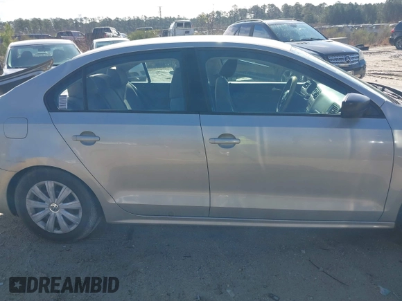 2014 Volkswagen Jetta S with VIN 3VW2K7AJ3EM207910, listed as a IAAI auction lot 41759225 with 179,341 mi miles and . Bid and sale history available at DreamBid. Image 13.