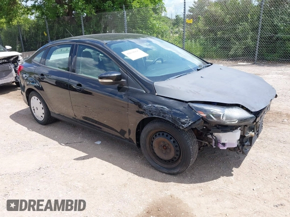 2013 Ford Focus SE with VIN 1FADP3F22DL182172, listed as a IAAI auction lot 42638897 with 114,888 mi miles and . Bid and sale history available at DreamBid. Image 1.