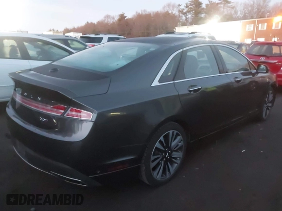 2020 Lincoln MKZ Reserve with VIN 3LN6L5E95LR602785, listed as a IAAI auction lot 41103604 with 42,388 mi miles and . Bid and sale history available at DreamBid. Image 4.