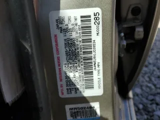 2001 Mitsubishi Montero Limited z VIN JA4MW51RX1J039534, wystawiony jako Copart lot #50329225 z przebiegiem 196 998 mil mil oraz Szkody całkowita. Historia ofert i sprzedaży dostępna na DreamBid. Obrazek 13.
