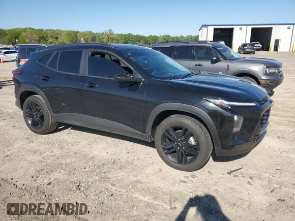 2025 Chevrolet Trax ACTIV with VIN KL77LKEP4SC065732, listed as a Copart auction lot 52415595 with 8,106 mi miles and Salvage Title. Bid and sale history available at carsss.com. Image 4.