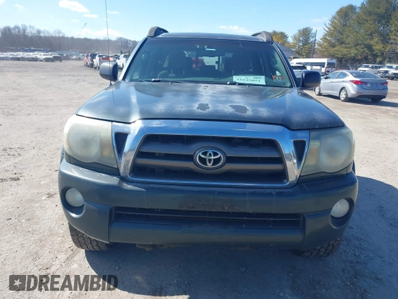 2009 Toyota Tacoma z VIN 3TMLU42N79M027935, wystawiony jako IAAI lot #41645051 z przebiegiem 341 601 mil mil oraz . Historia ofert i sprzedaży dostępna na DreamBid. Obrazek 12.