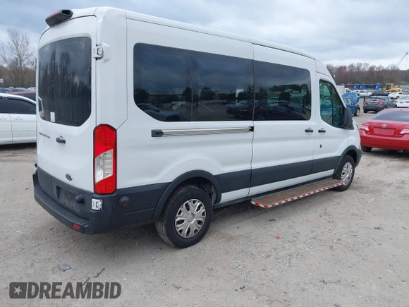 2019 Ford Transit with VIN 1FTYR2CM4KKA63287, listed as a IAAI auction lot 41910079 with 95,472 mi miles. Bid and sale history available at carsss.com. Image 4.