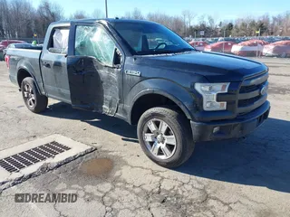 2016 Ford F-150 XLT with VIN 1FTEW1EG8GFD07598, listed as a IAAI auction lot 41704800 with 200,983 mi miles. Bid and sale history available at carsss.com. Image 1.