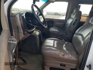 2002 Chevrolet Express with VIN 1GBFG15R721227867, listed as a Copart auction lot 78621624 with 165,856 mi miles and Clean Title. Bid and sale history available at carsss.com. Image 7.