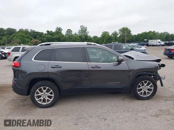 2016 Jeep Cherokee Altitude z VIN 1C4PJMCB6GW367931, wystawiony jako IAAI lot #42482796 z przebiegiem 87 178 mil mil oraz . Historia ofert i sprzedaży dostępna na DreamBid. Obrazek 14.