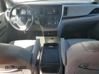2017 Toyota Sienna XLE Auto Access Seat с VIN 5TDYZ3DC5HS787678, выставлен на аукционе Copart как лот 57631105 с пробегом 220 388 миль миль и Списание • Salvage title. История ставок и продаж доступна на DreamBid. Изображение 8.
