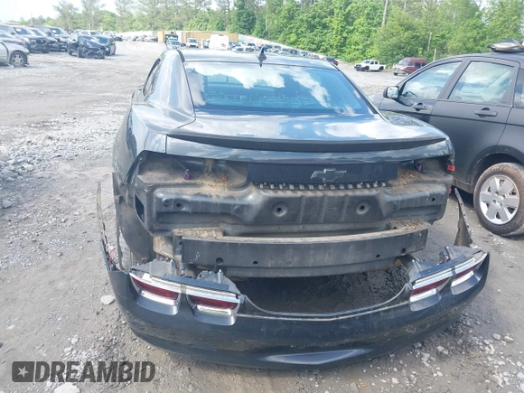 2013 Chevrolet Camaro LS z VIN 2G1FA1E39D9206888, wystawiony jako IAAI lot #42170703 z przebiegiem 169 661 mil mil oraz . Historia ofert i sprzedaży dostępna na DreamBid. Obrazek 17.