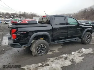 2024 Chevrolet Colorado 4WD ZR2 with VIN 1GCPTFEK8R1201235, listed as a Copart auction lot 46897915 with 0 mi miles and Salvage Title. Bid and sale history available at carsss.com. Image 3.