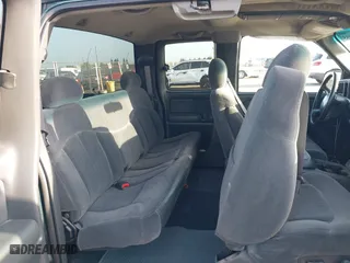 2002 Chevrolet Silverado 1500 LT with VIN 2GCEC19T921333952, listed as a IAAI auction lot 42100985 with 180,598 mi miles. Bid and sale history available at carsss.com. Image 8.