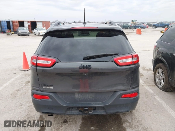 2016 Jeep Cherokee Latitude z VIN 1C4PJMCB9GW152673, wystawiony jako IAAI lot #41704412 z przebiegiem 140 559 mil mil oraz . Historia ofert i sprzedaży dostępna na DreamBid. Obrazek 16.