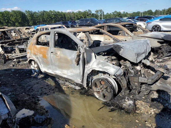 2001 Honda CR-V SE with VIN JHLRD18731C049568, listed as a Copart auction lot 62516484 with 158,448 mi miles and Salvage Title. Bid and sale history available at carsss.com. Image 4.