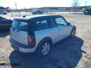 2011 MINI Cooper Clubman with VIN WMWZF3C50BTY00407, listed as a IAAI auction lot 41641922 with 1 mi miles. Bid and sale history available at carsss.com. Image 4.