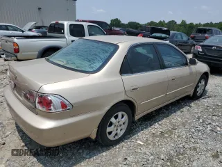2000 Honda Accord SE with VIN 1HGCG5673YA077673, listed as a Copart auction lot 57555835 with 215,975 mi miles and Non repairable. Bid and sale history available at DreamBid. Image 3.