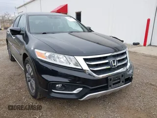 2013 Honda Crosstour EX-L z VIN 5J6TF2H54DL003831, wystawiony jako IAAI lot #41509591 z przebiegiem 108 725 mil mil oraz . Historia ofert i sprzedaży dostępna na DreamBid. Obrazek 1.