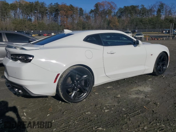 2019 Chevrolet Camaro 2SS z VIN 1G1FG1R7XK0153217, wystawiony jako Copart lot #82343044 z przebiegiem 59 058 mil mil oraz Szkoda całkowita • Salvage title. Historia ofert i sprzedaży dostępna na DreamBid. Obrazek 3.